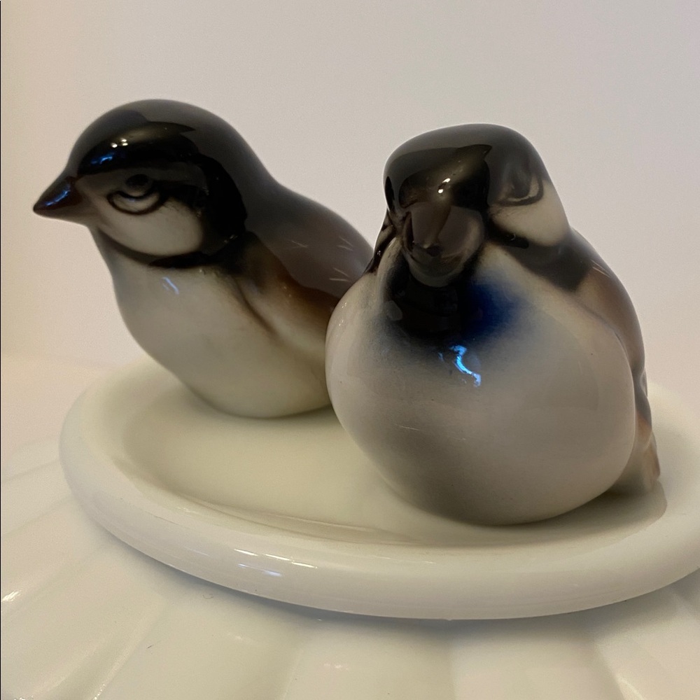 Vintage Set Of Two Porcelain Sparrows Birds Made In Austria by Wein Keramos - Picture 8 of 16